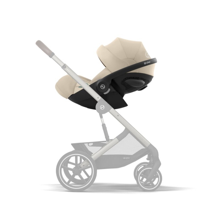 CYBEX Cloud G3 Plus Almond Beige – als Travel-System auf Kinderwagengestell